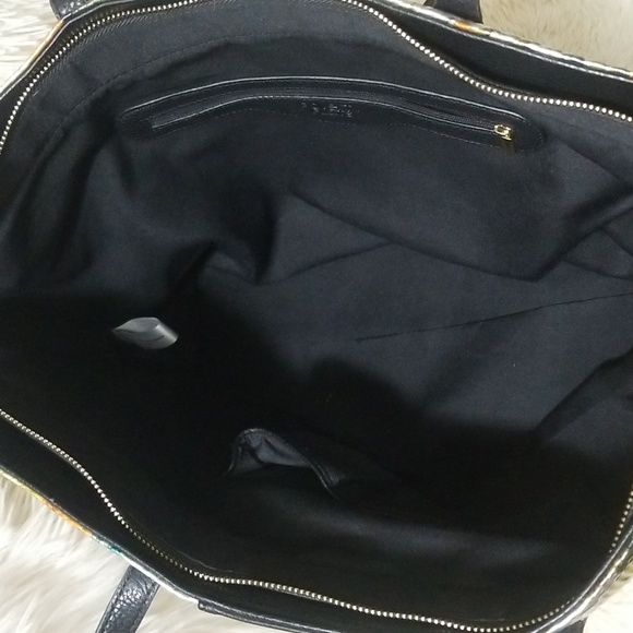 POVERTY TOTES - Picture 6 of 8